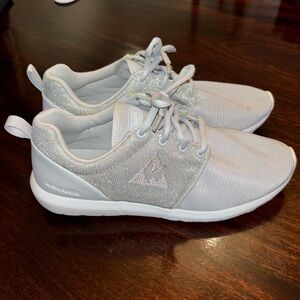 Le Coq Sportif - Women’s Dynacomf Summer Glitter Sneakers